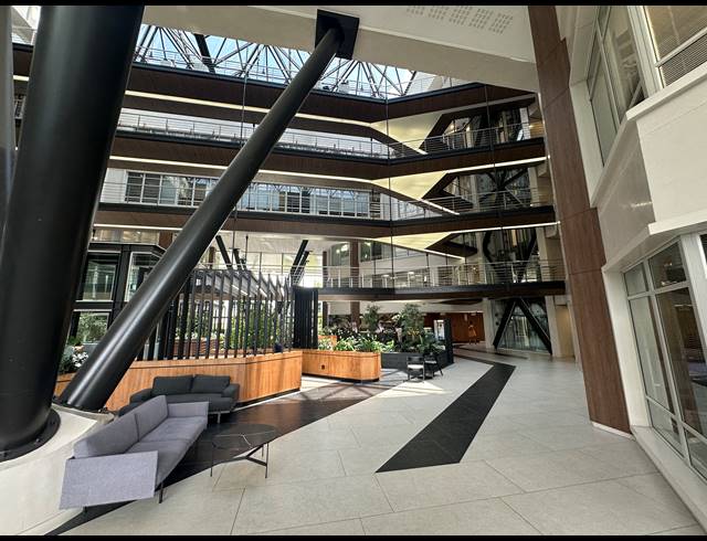 364M² OFFICE TO LET IN SANDTON CENTRAL